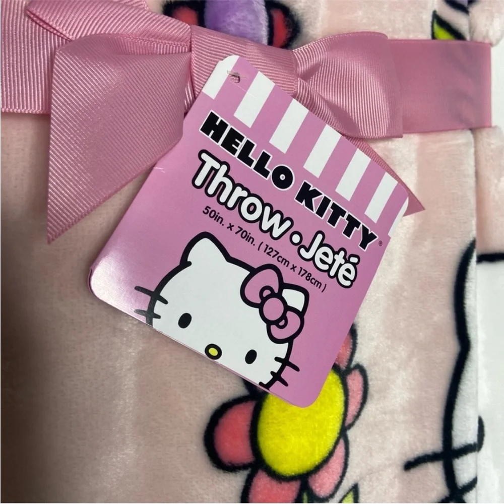 Hello Kitty Floral Blanket NWT - Picture 2 of 5